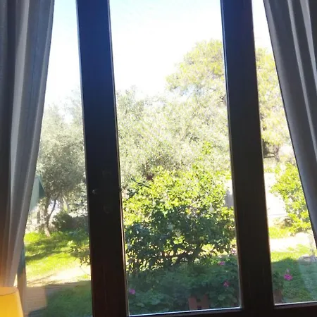 Anna's Garden House Дом отдыха Ханья